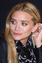 Grown-Up-Simple-Chic-earrings-Ashley-Olsen.jpg