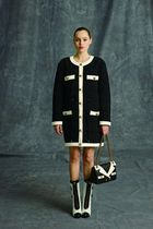 Moschino Pre Fall 2014 Look 01.jpg
