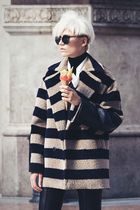 Fashion-Shoot-The-Tourist-Milan-image-3.jpg