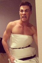 jennifer-lawrence-dress-meme.PNG